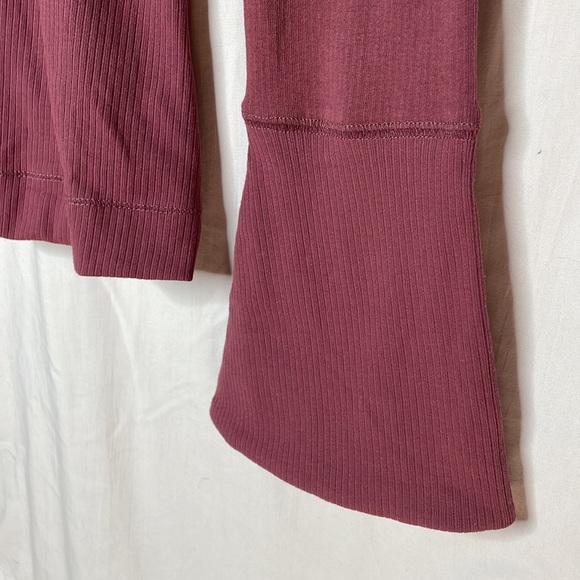 NWT Free People Sydney Turtle Neck Shirt With flare sleeves - Picture 4 of 6